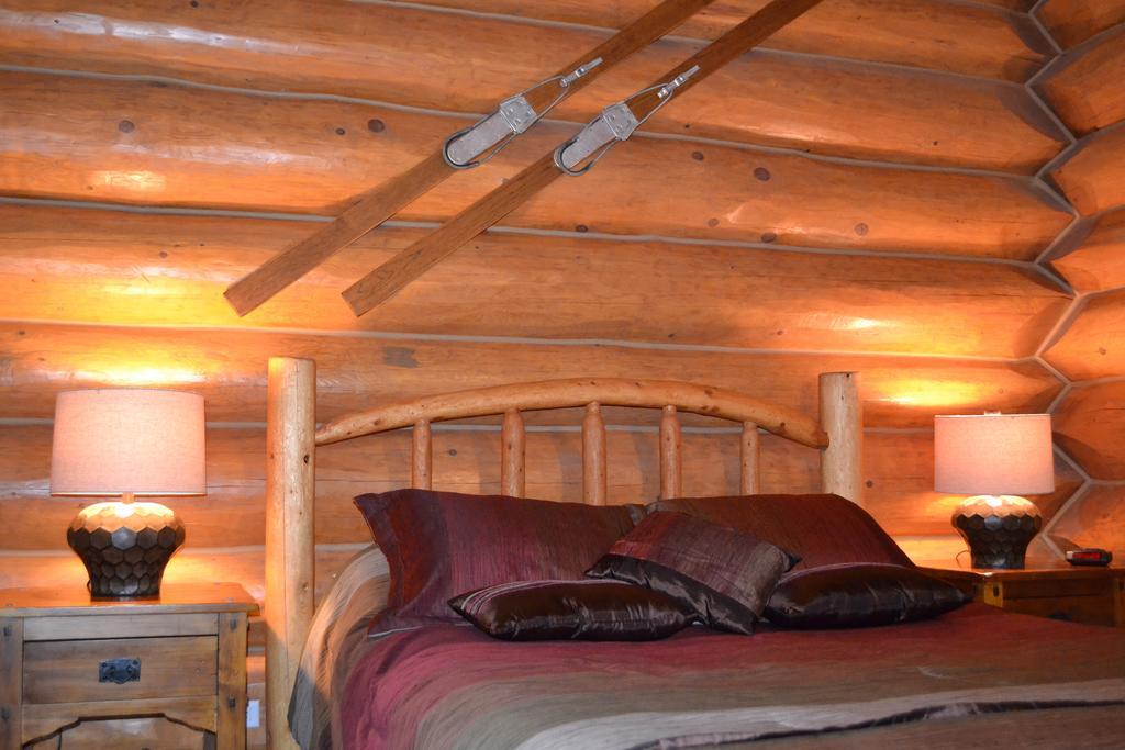 Вилла Yoho Chalets Голден Экстерьер фото